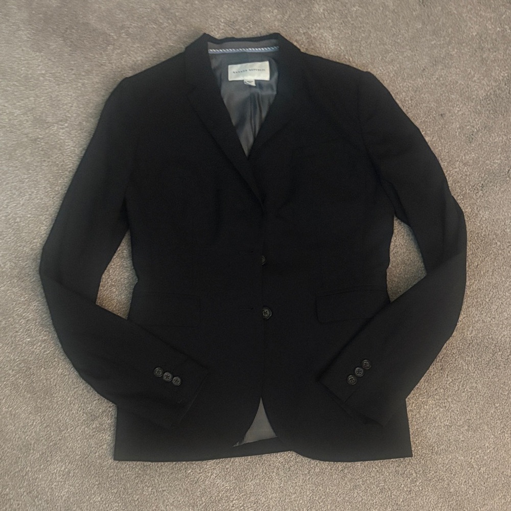 Banana Republic Black Tailored Blazer - Modern Two-Button, Wool in 6 Tall